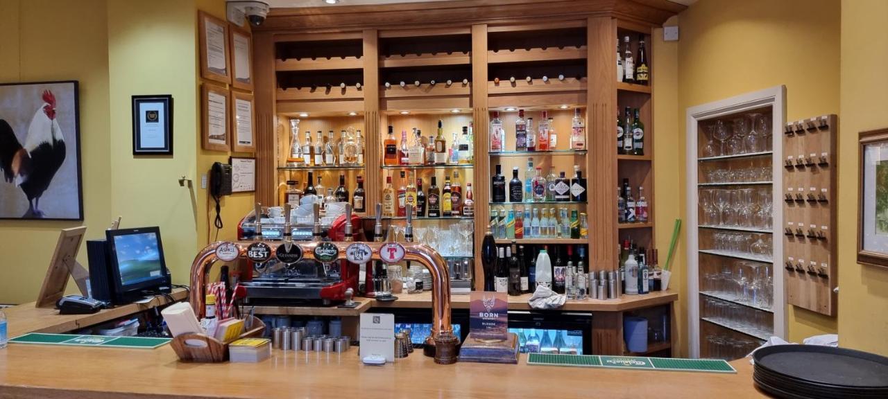 巴克卢和昆斯伯里阿姆斯力推酒店 桑希尔 外观 照片
